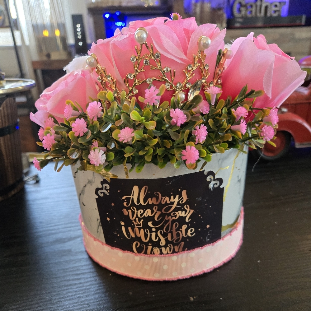Beautiful "Where your invisible crown" floral box!